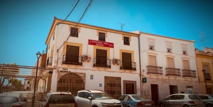 Image No.2-Comercial con 3 dormitorios en venta