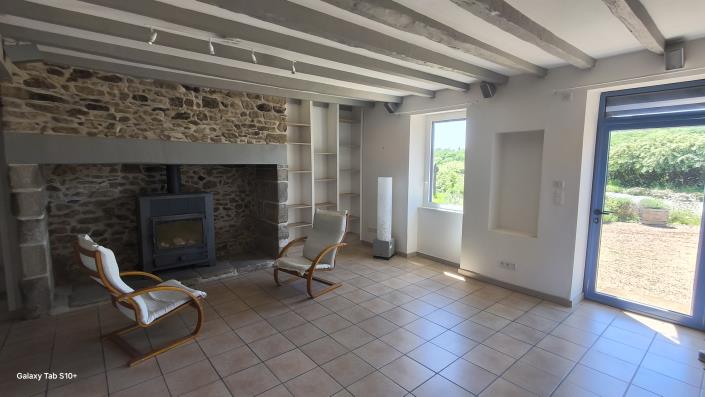Image No.7-2 Bed Country Property for sale