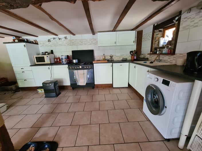 Image No.17-4 Bed House for sale