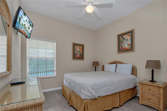 Image No.12-3 Bed Condo for sale