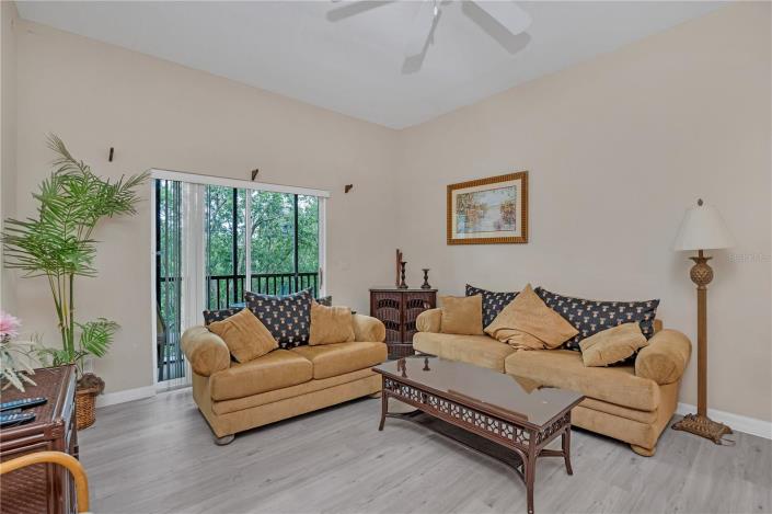 Image No.3-3 Bed Condo for sale