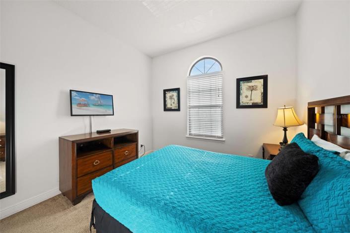 Image No.13-3 Bed Townhouse for sale