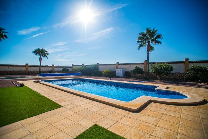 Image No.28-4 Bed Villa for sale