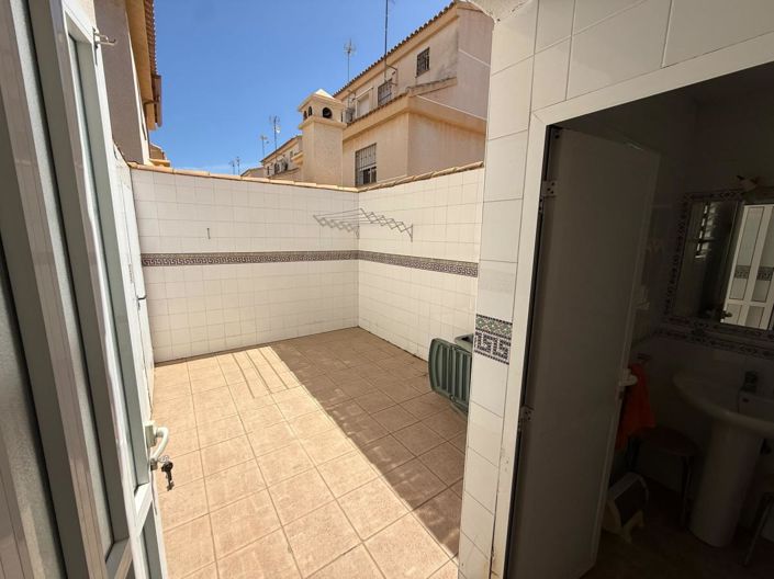 Image No.23-3 Bed Townhouse for sale