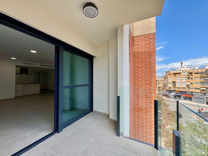 Image No.31-3 Bed Apartment for sale