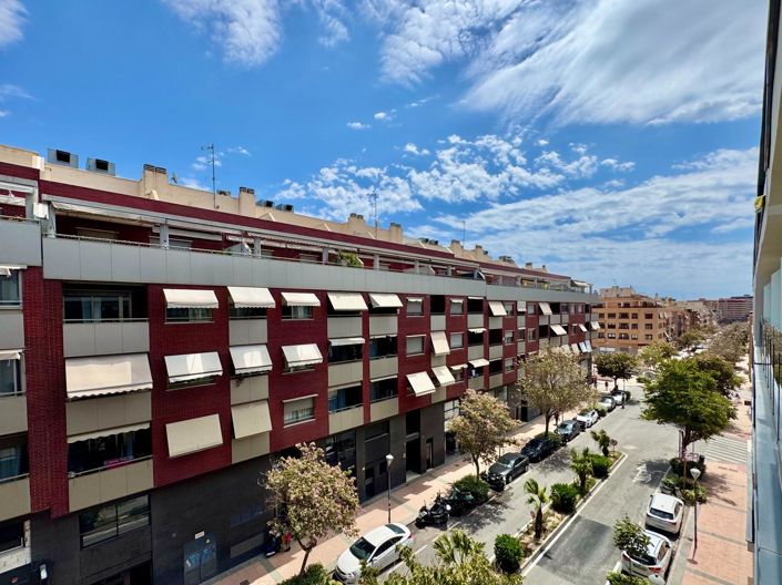 Image No.33-3 Bed Apartment for sale