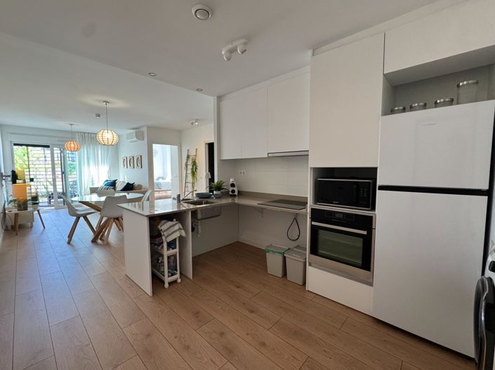 Image No.12-2 Bed Property for sale