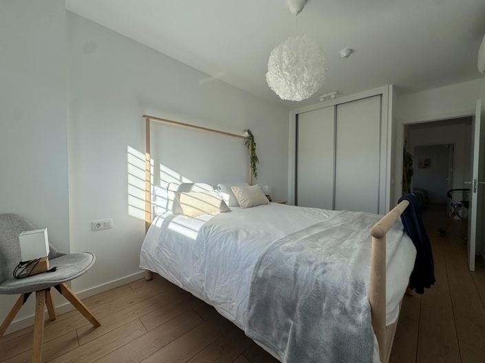 Image No.5-2 Bed Property for sale
