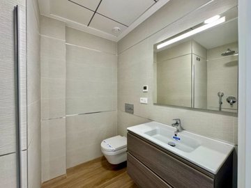 m-628d29c72aa3aed1e0ae
