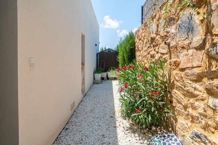 Image No.36-3 Bed Villa for sale