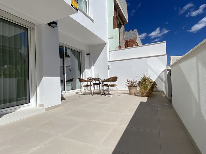 Image No.27-2 Bed Bungalow for sale