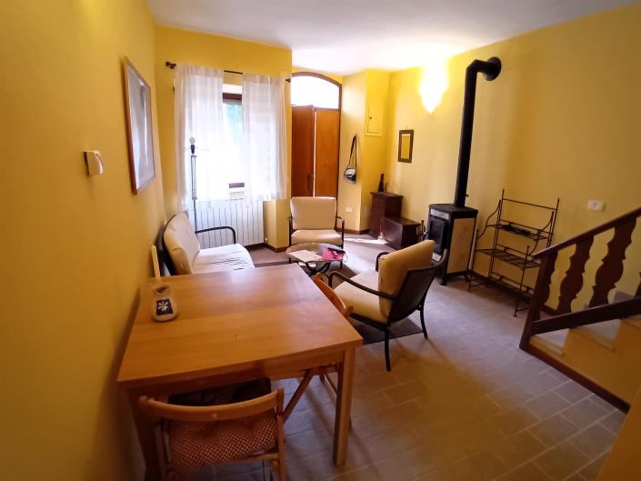 Image No.2-2 Bed Townhouse for sale