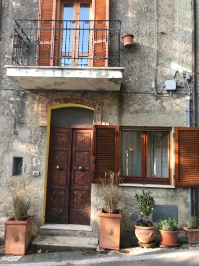 Image No.31-2 Bed Townhouse for sale