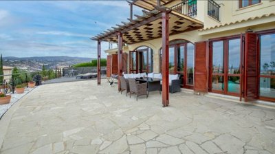 2 Bedroom Ground floor Apartment With Seaview’s in Aphrodite Hills, Paphos