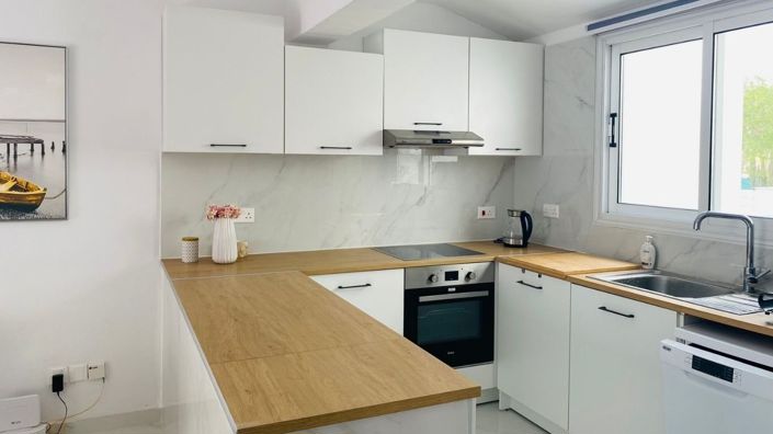 Image No.2-3 Bed Townhouse for sale