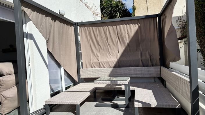 Image No.20-3 Bed Townhouse for sale