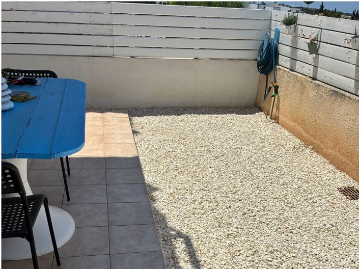 Image No.6-2 Bed Townhouse for sale