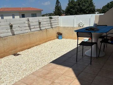 Charming 2-Bedroom Townhouse in Sought-After Konia Village, Paphos