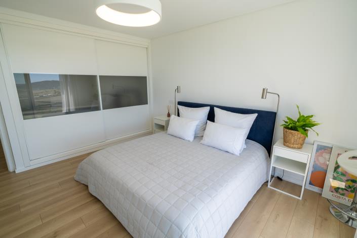Image No.17-4 Bed House for sale