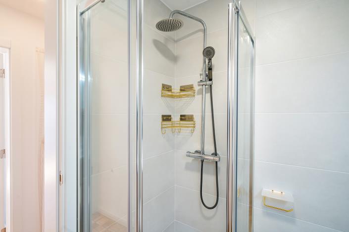 Image No.20-3 Bed Apartment for sale