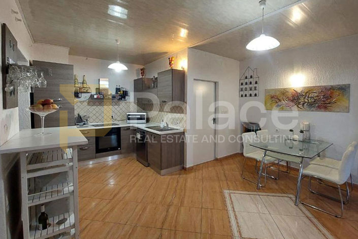 Image No.21-5 Bed House for sale