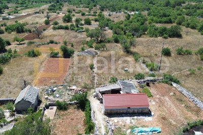 kamena-kuca-prizemnica-sa-velikim-zemljistem-krusevo-kod_7