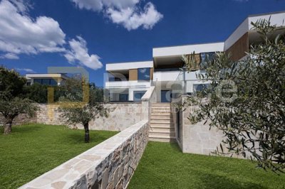 luksuzna-dvoetazna-villa-s-bazenom-primosten-145-m2_10