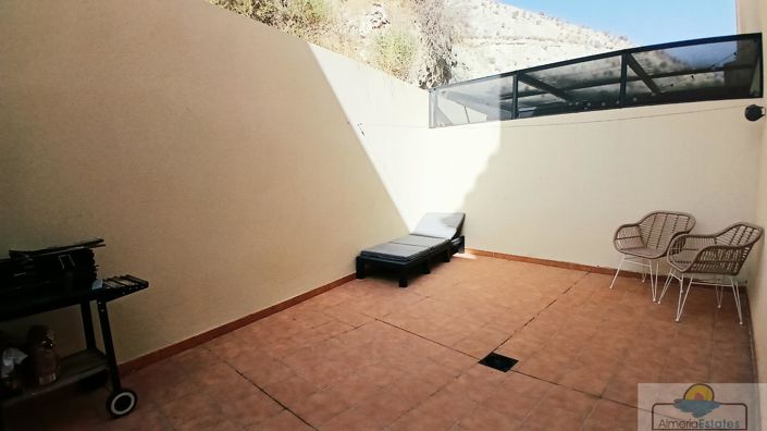 Image No.12-3 Bed Property for sale
