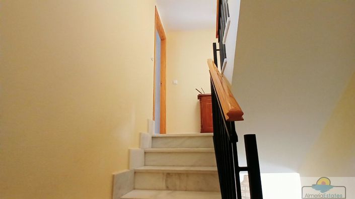 Image No.20-3 Bed Property for sale