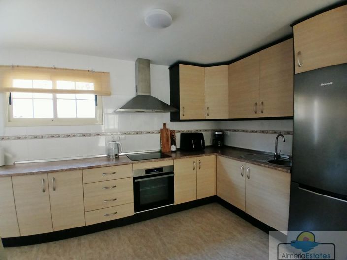 Image No.3-3 Bed Property for sale