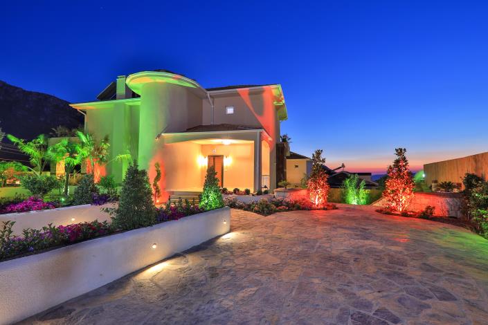 Image No.10-4 Bed Villa / Detached for sale